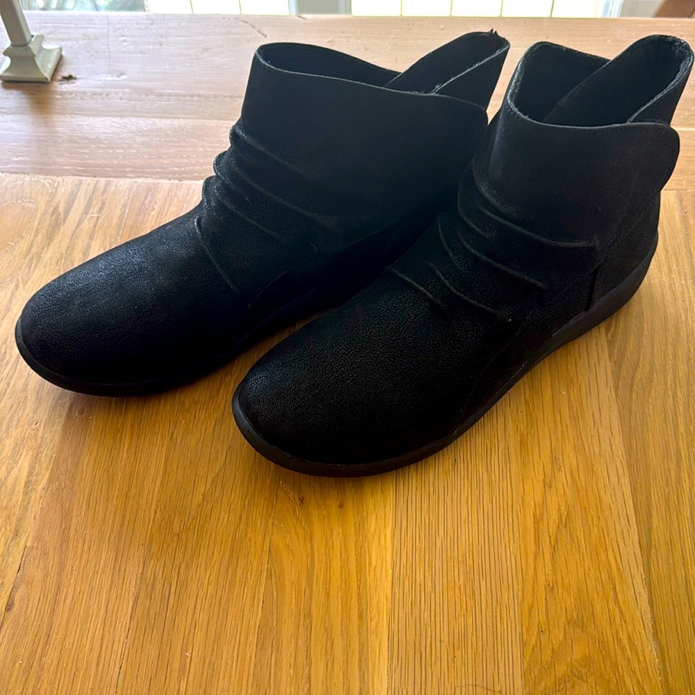 Clark's Cloudsteppers Ankle Boots - image 1